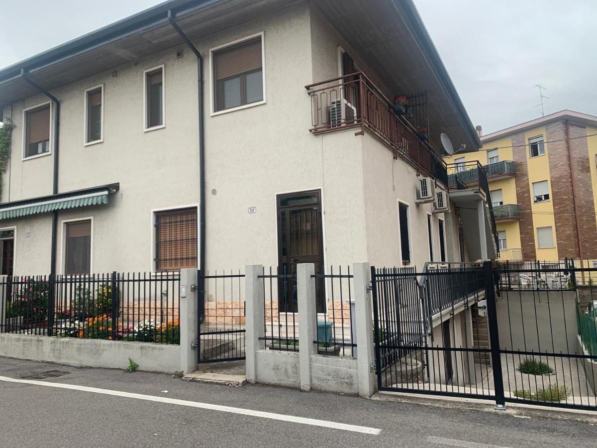 Appartamenti Affitti Brevi Verona / G.B Rossi Friendly Εξωτερικό φωτογραφία
